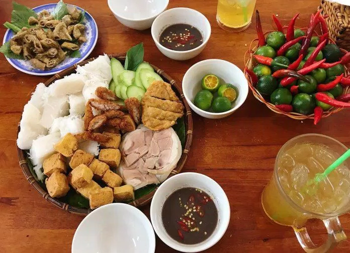 Bún đậu tại Tiến Hải Quán. (Nguồn: Internet)