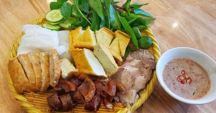 Một phần bún đậu của quán Bún đậu mắm tôm Quỳnh Hồng (ảnh: internet)