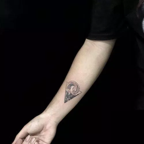 Hình xăm của Minh Tú Tattoo (ảnh: internet) Hình xăm của Minh Tú Tattoo (ảnh: internet)