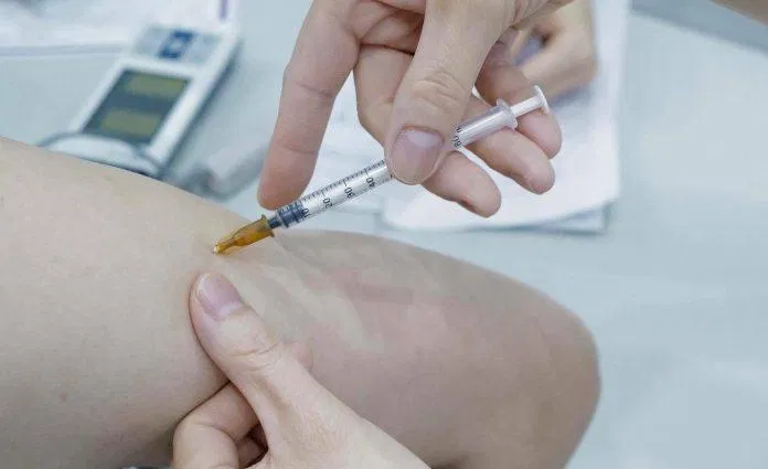 Bổ sung Glutathione bằng đường tiêm chưa được sự cho phép tại Việt Nam ( Nguồn: internet)