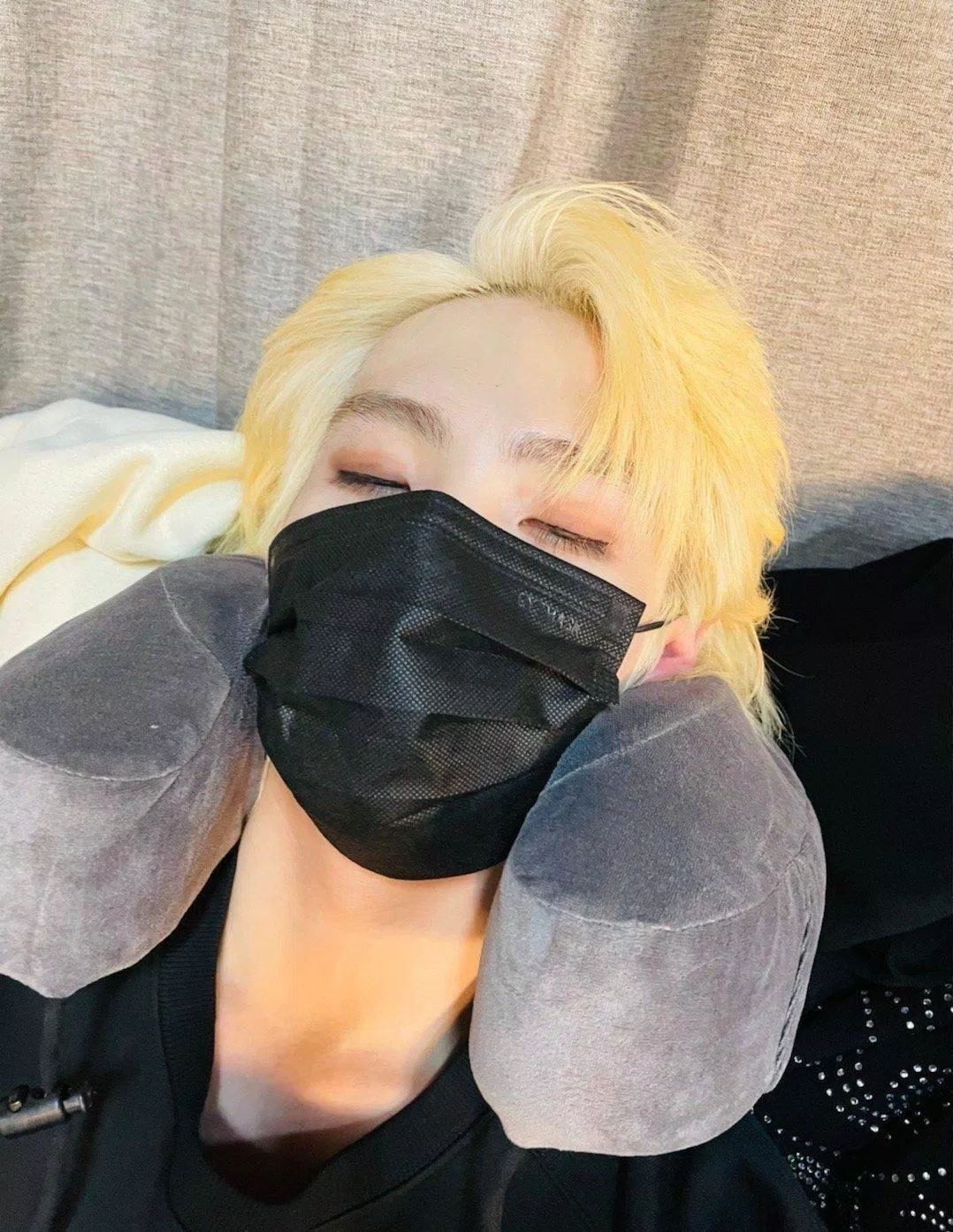 Triệu Nhượng đăng ảnh chúc mừng sinh nhật Châu Chấn Nam (Ảnh: Internet). Triệu Nhượng đăng ảnh chúc mừng sinh nhật Châu Chấn Nam (Ảnh: Internet).