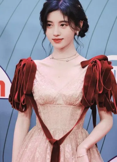 Nàng Cinderella xinh đẹp tuyệt trần (Ảnh: Internet). Nàng Cinderella xinh đẹp tuyệt trần (Ảnh: Internet).