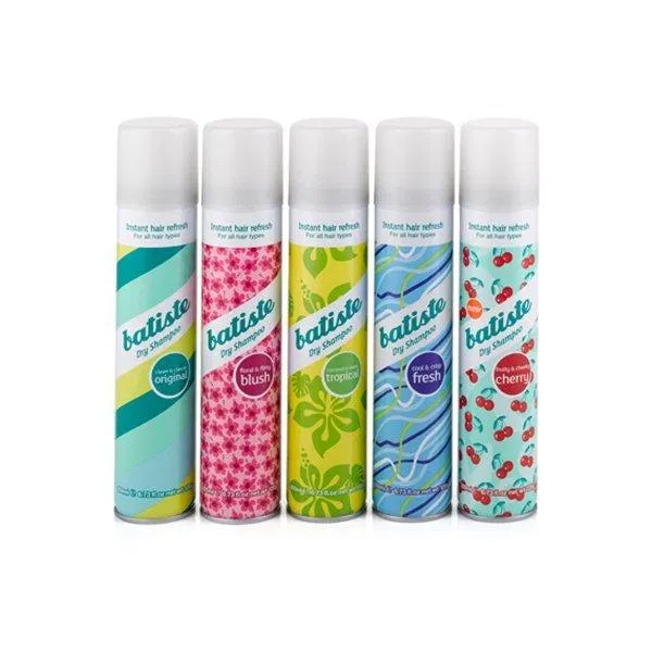 Dầu gội khô "quốc dân" Batiste Dry Shampoo (Ảnh: Internet).