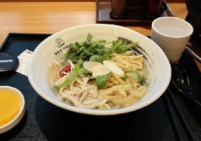 Món mì garak-guksu tại ga Daejeon (Ảnh: Internet). Món mì garak-guksu tại ga Daejeon (Ảnh: Internet).