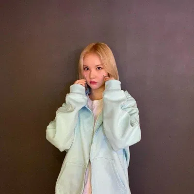 Eunha sở hữu gương mặt nhỏ nhắn trông đáng yêu như một chú chuột con (Ảnh: Internet). Eunha sở hữu gương mặt nhỏ nhắn trông đáng yêu như một chú chuột con (Ảnh: Internet).