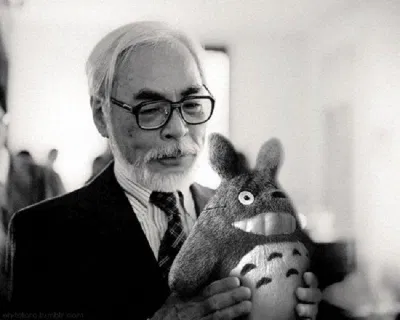 Totoro và Hayao Miyazaki (Ảnh: Internet). Totoro và Hayao Miyazaki (Ảnh: Internet).