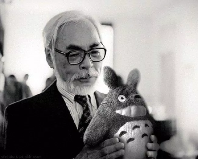 Totoro và Hayao Miyazaki (Ảnh: Internet).