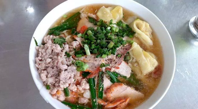 Một bát hủ tiếu hấp dẫn tại Hủ Tiếu Mì Hoành Thánh 44 (Nguồn: Internet)