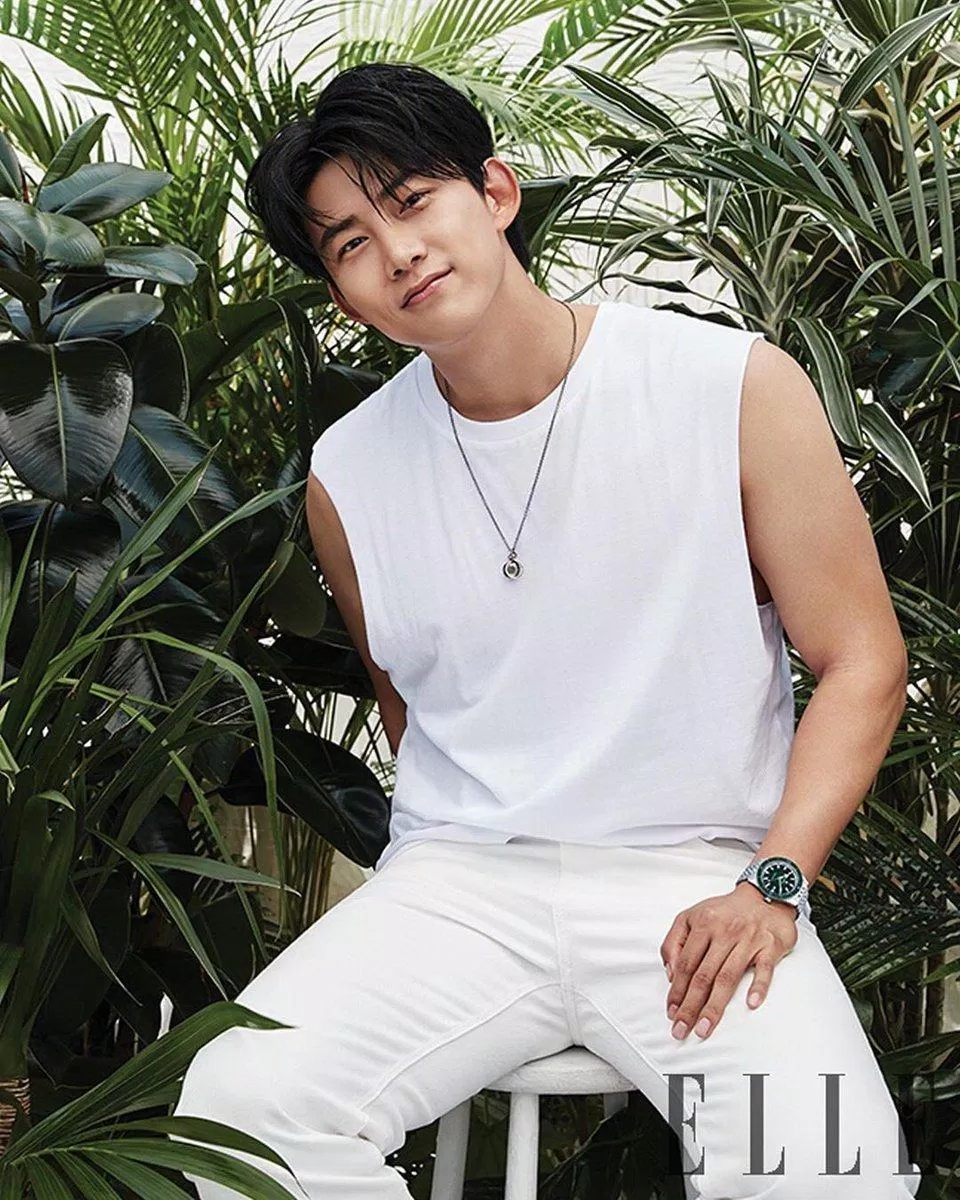 Taecyeon (2PM) có thể nói 4 thứ tiếng: Tiếng Hàn, tiếng Anh, tiếng Tây Ban Nha và tiếng Trung. (Nguồn: Internet)