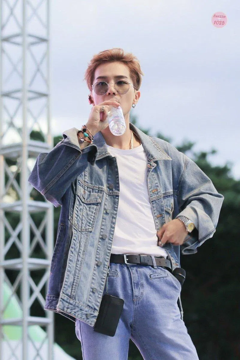 Mino (WINNER) có sinh nhật vào 30/3/1993 và sẽ chính thức bước sang tuổi 30 theo cách tính tuổi của người Hàn Quốc vào năm 2022. (Nguồn: Internet)