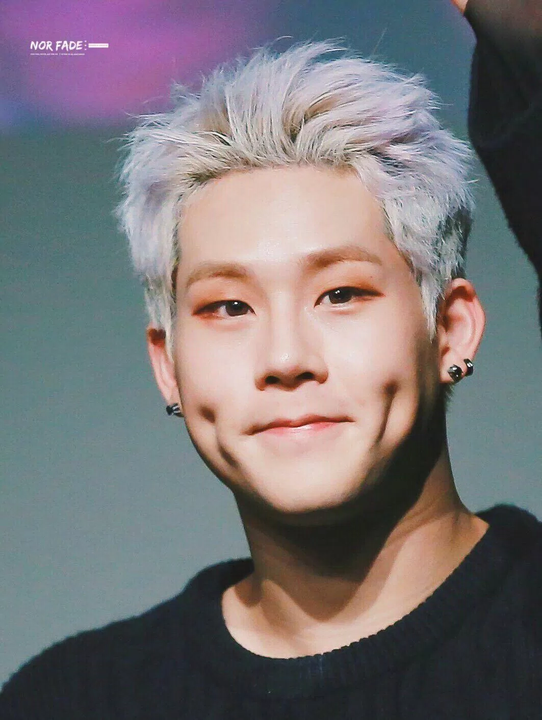 2 chiếc má lúm đồng tiền sâu hoắm của Joohoney (MONSTA X). (Nguồn: Internet)