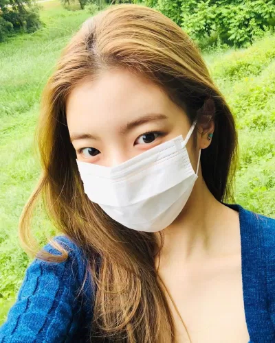 Kể cả khi đeo khẩu trang vẻ đẹp này cũng không thể bị che lấp (Ảnh: Internet) Kể cả khi đeo khẩu trang vẻ đẹp này cũng không thể bị che lấp (Ảnh: Internet)