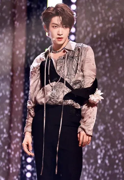 Thần thái thu hút của nam idol (Ảnh: Internet). Thần thái thu hút của nam idol (Ảnh: Internet).