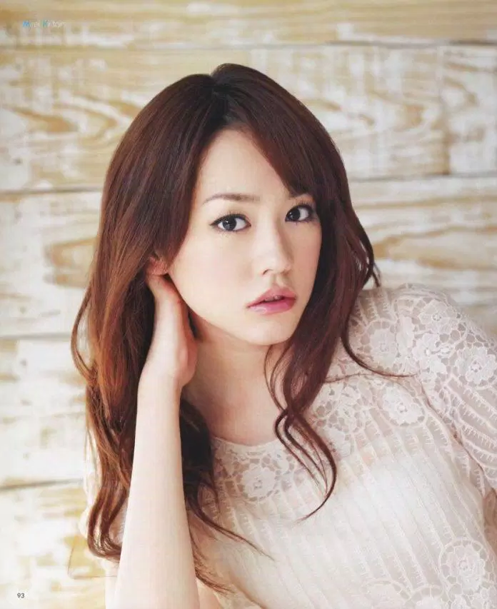Nữ diễn viên Sasaki Nozomi đứng hạng 4 trong bảng xếp hạng những mỹ nhân Nhật Bản sở hữu khuôn mặt siêu nhỏ nhắn với 246 phiếu bình chọn của người hâm mộ. (Nguồn: Internet)