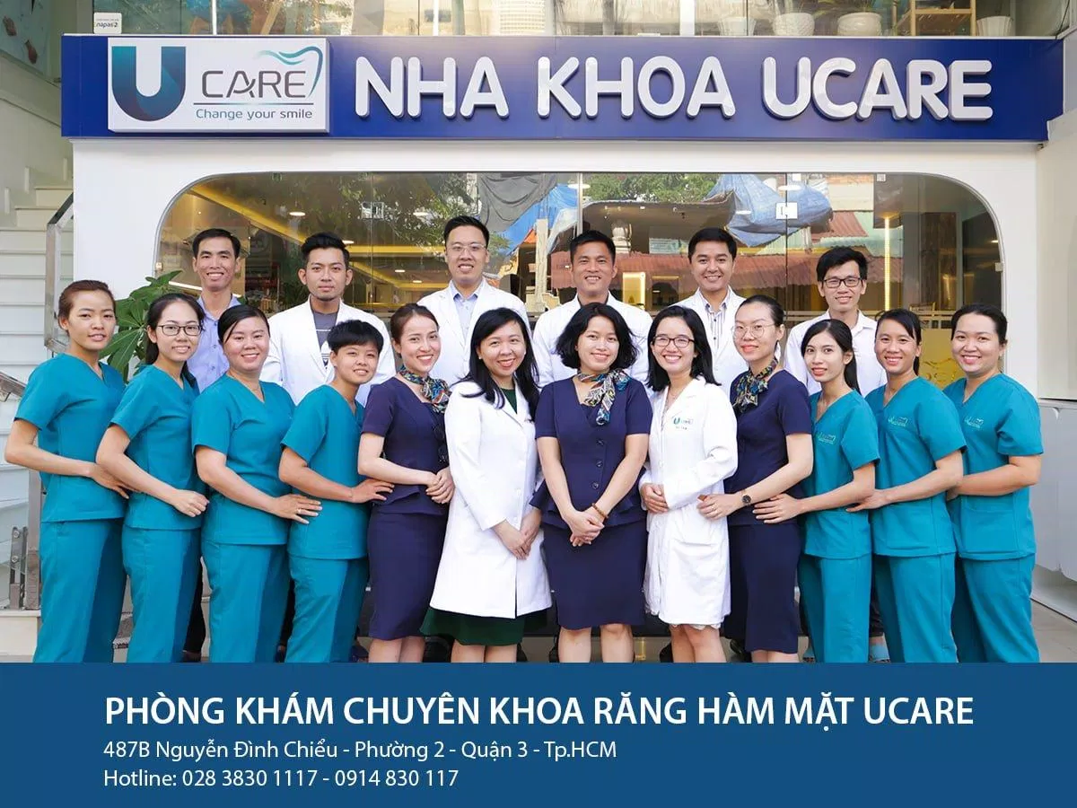 Đội ngũ bác sĩ tại Ucare Dental. Nguồn: Fanpage Ucare Dental