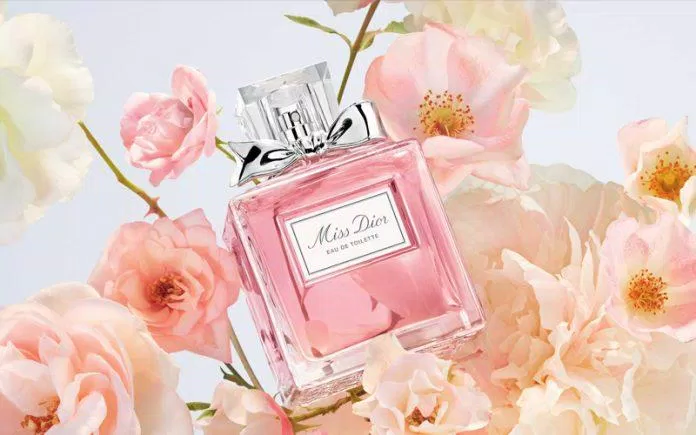 Nước hoa nữ Miss Dior Eau De Toilette có thiết kệ đậm chất thơ (Nguồn: Internet)