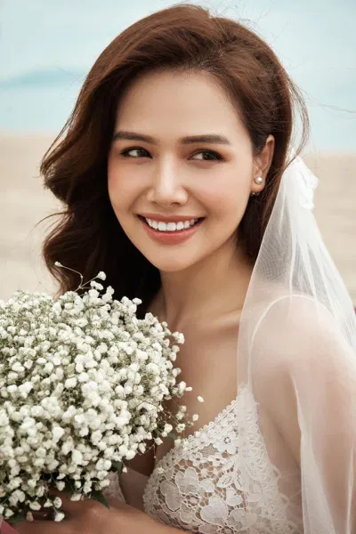 Nổi tiếng hơn với vai Kim trong hai phần Ghét Thì Yêu Thôi và Yêu Thì Ghét Thôi (Nguồn: Internet) Nổi tiếng hơn với vai Kim trong hai phần Ghét Thì Yêu Thôi và Yêu Thì Ghét Thôi (Nguồn: Internet)