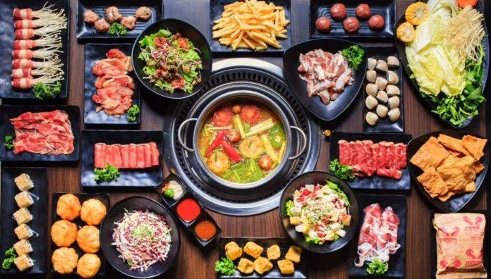 Bàn lẩu tuyệt vời tại One Piece Buffet BBQ & Thai Hot Pot. (Nguồn: Internet)