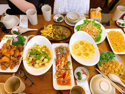 Đồ ăn ở đây siêu ngon mà giá cả l