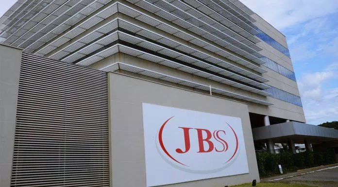 Vụ tấn công vào JBS đã gây chấn động cả thế giới (Ảnh: Internet). Vụ tấn công vào JBS đã gây chấn động cả thế giới (Ảnh: Internet).