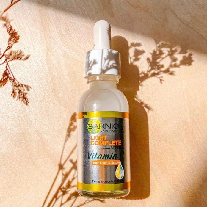 Garnier Light Complete Vitamin C Booster Serum Garnier Light Complete Vitamin C Booster Serum