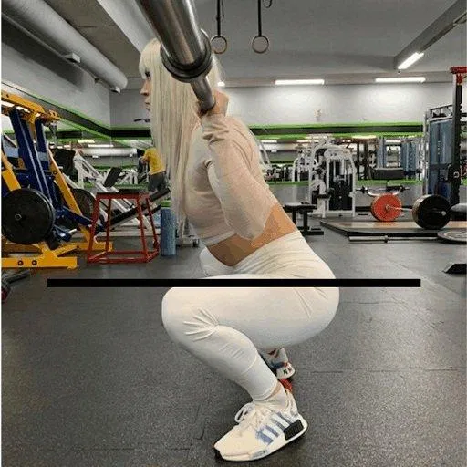 Đùi phải song song với mặt đất hoặc thấp hơn nữa nếu có thể (Ảnh: Internet). Đùi phải song song với mặt đất hoặc thấp hơn nữa nếu có thể (Ảnh: Internet).