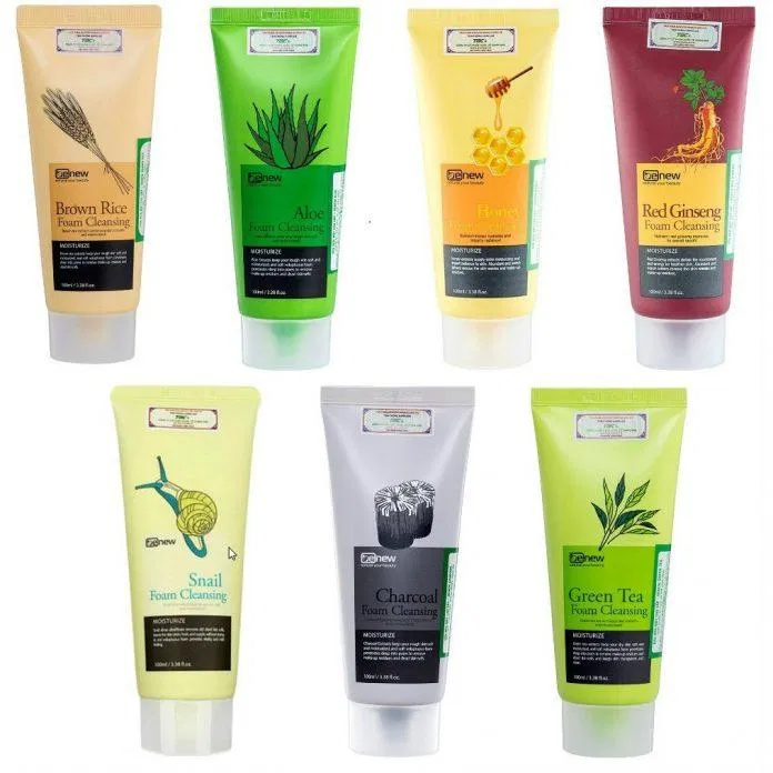 Review tẩy da chết Benew Green Tea Whitening Natural Herb Peeling Gel