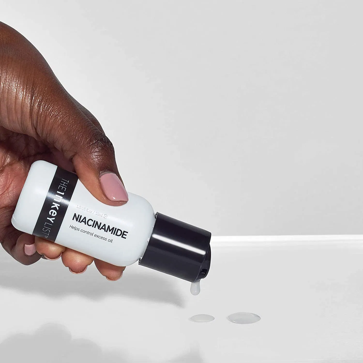 The Inkey List Niacinamide được bổ sung thêm HA để dưỡng ẩm (Nguồn: Internet) The Inkey List Niacinamide được bổ sung thêm HA để dưỡng ẩm (Nguồn: Internet)