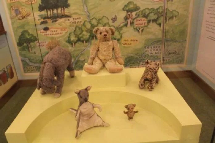 Những con thú bông "tổ tiên" của Winnie the Pooh (Ảnh: Internet). Những con thú bông "tổ tiên" của Winnie the Pooh (Ảnh: Internet).