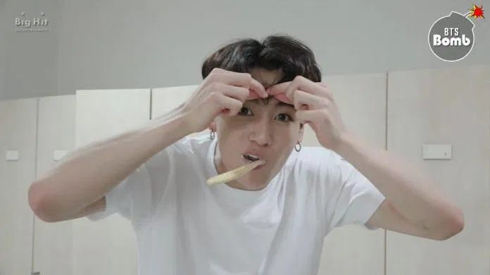 Bàn chải răng Jungkook sử dụng (Ảnh: Internet)