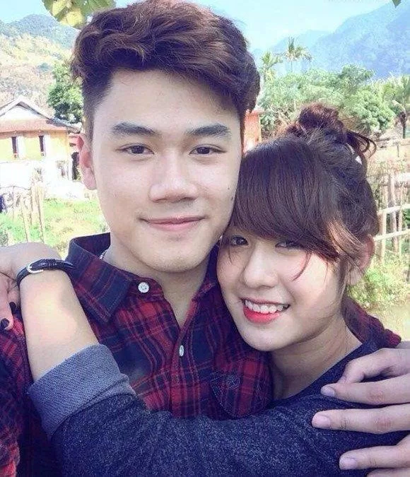 Trang Lou – Tùng Sơn (Ảnh: Internet). Trang Lou – Tùng Sơn (Ảnh: Internet).