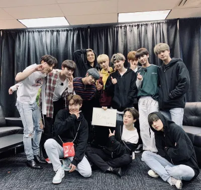 TXT và BTS (Ảnh: Internet)