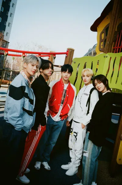 TXT là một trong ít tân binh vừa được debut đã được khán giả và truyền thông phương tây quan tâm (Ảnh: Internet)