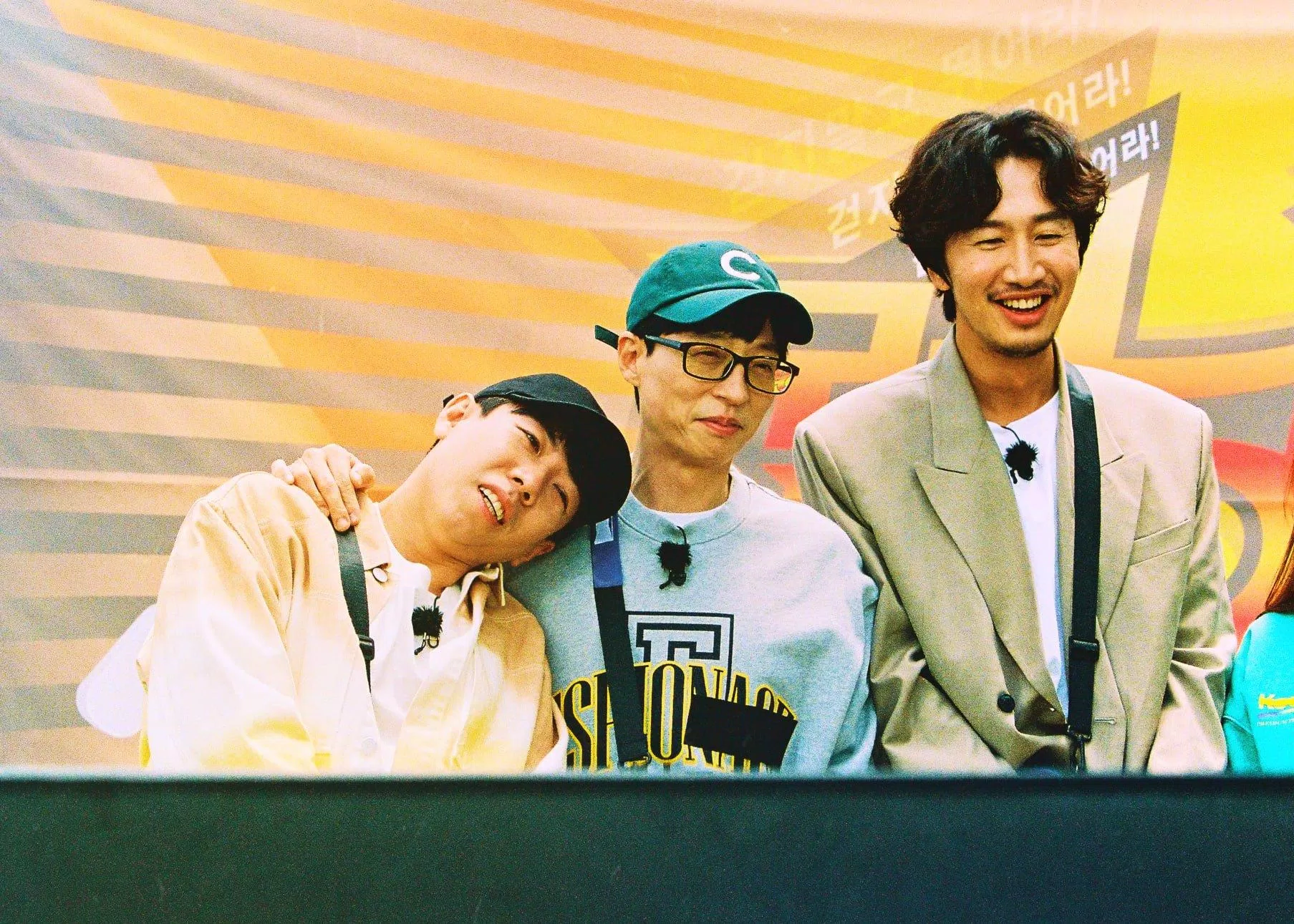 Yoo Jae Suk chia sẻ về bức thư gửi Lee Kwang Soo. (Ảnh: Internet). Yoo Jae Suk chia sẻ về bức thư gửi Lee Kwang Soo. (Ảnh: Internet).