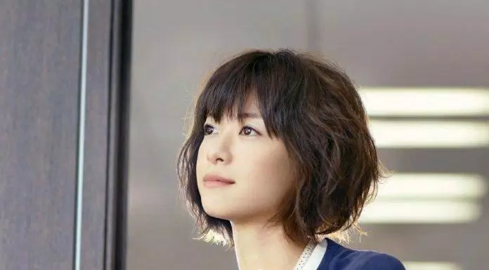 Koike Eiko đứng hạng 48 trong danh sách 50 nữ diễn viên được yêu thích nhất năm 2021 với 85 điểm bình chọn. Ngôi sao sinh năm 1980 gây ấn tượng nhờ vai diễn Anego. (Nguồn: Internet)