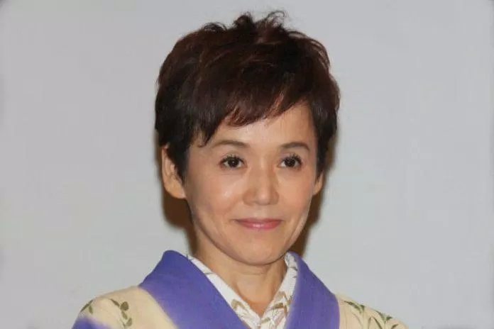 Otake Shinobu đứng hạng 28 trong danh sách 50 nữ diễn viên được yêu thích nhất năm 2021 với 160 điểm bình chọn. Ngôi sao sinh năm 1957 gây ấn tượng với dáng vẻ dịu dàng, quyến rũ một trời một vực với khi hóa thân vào vai diễn. (Nguồn: Internet)