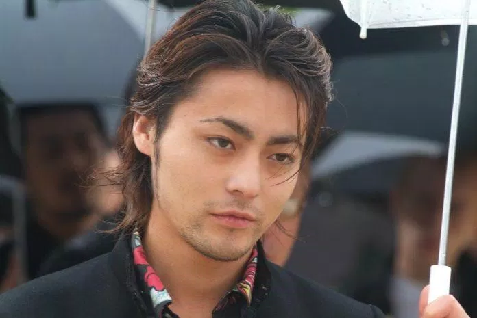 Yamada Takayuki đứng hạng 18 trong danh sách 50 nam diễn viên được yêu thích nhất năm 2021 với 238 điểm bình chọn. Ngôi sao sinh năm 1983 có khả năng hóa thân vào những vai mà không phải ai cũng đóng được. Năm ngoái, Yamada Takayuki đứng hạng 8 trong bảng xếp hạng này. (Nguồn: Internet)