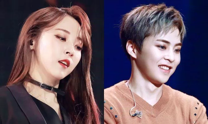 Moonbyul (MAMAMOO) và Xiumin (EXO) có thể không phải cặp đôi đầu tiên xuất hiện khi nói đến những thần tượng có ngoại hình giống nhau, nhưng hình dạng khuôn mặt và vòm lông mày của cả 2 lại giống nhau tới bất ngờ. (Nguồn: Internet)
