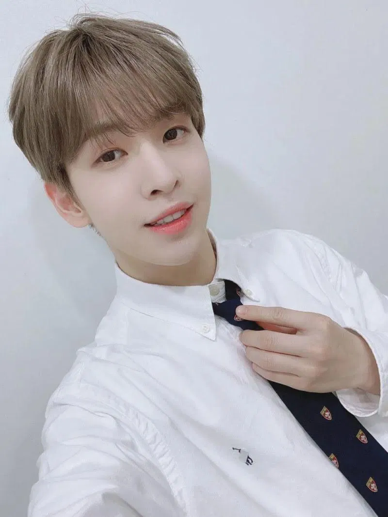 Allen CRAVITY (Ảnh: Internet)