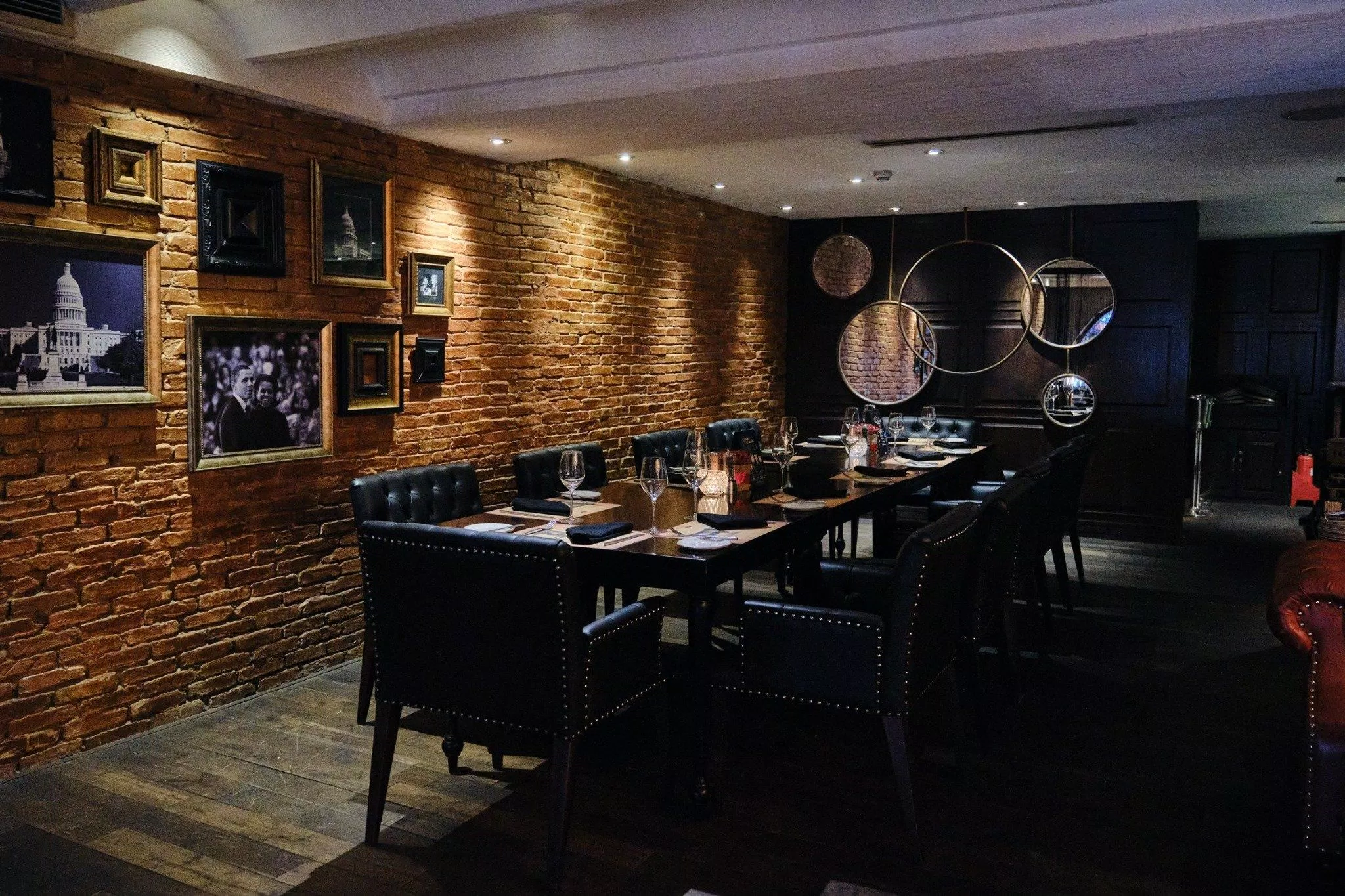 Không gian sang trọng, ấm cúng của Moo Beefsteak. (Ảnh: Internet)