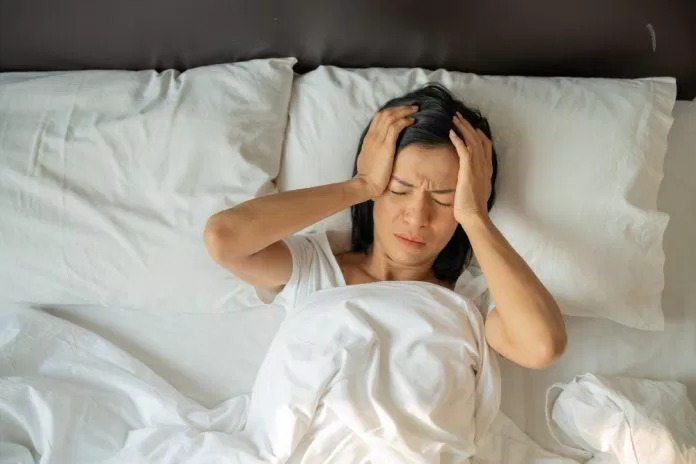 Khi thức dậy vẫn cảm thấy mệt mỏi là biểu hiện của giấc ngủ không tốt (Ảnh: Internet).