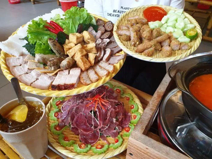 Món ăn tại Bún Đậu Gia Di (Ảnh Bún Đậu Gia Di)