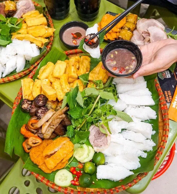 Bún Dow Ke Bún rất to và hấp dẫn. (Nguồn: Internet)