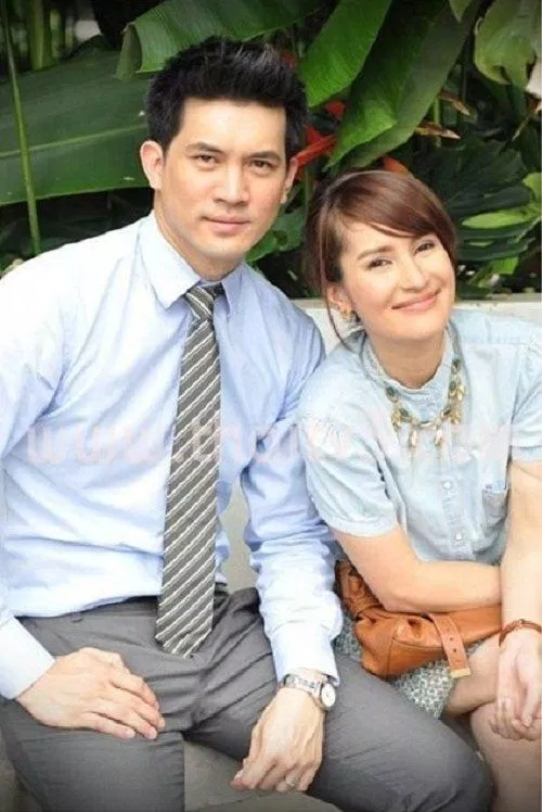 Cặp đôi Ann Thongprasom và Theeradeij Wongpuapan (Ảnh: Internet)