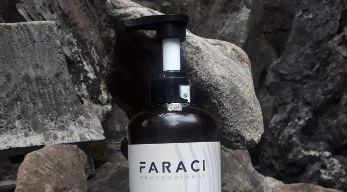 Dầu xả Faraci Nourishing Repair Conditioner (ảnh: BlogAnChoi).