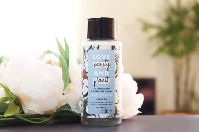 Một chút tươi mát, nhẹ nhàng thư giãn đến từ dầu gội Love Beauty And Planet Volume And Bounty ( Nguồn: internet)