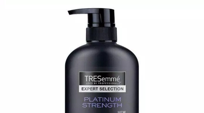 Dầu gội Tresemme Platinum Strength mang đến sức mạnh kép vừa phục hồi tóc hư tổn vừa ngăn gãy rụng ( nguồn: internet)