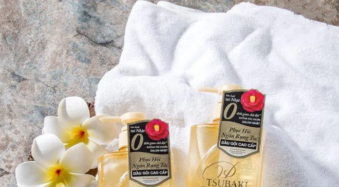 Dầu gội Tsubaki Premium Repair Shampoo luôn là must have của các cô nàng muốn ngăn tóc gãy rụng ( Nguồn: internet)