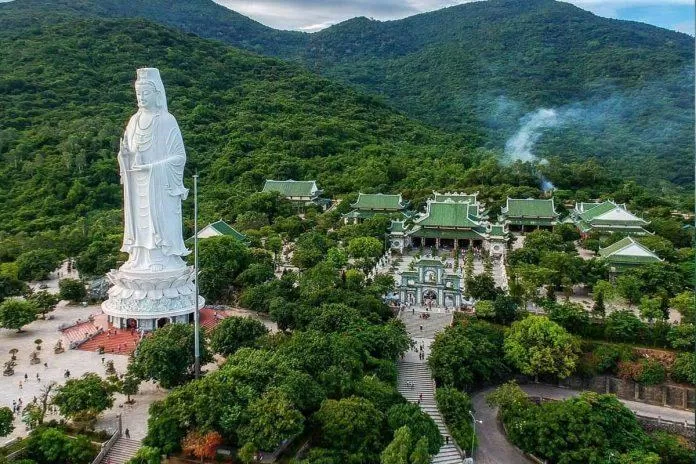 Chùa Linh Ứng - Ảnh: internet