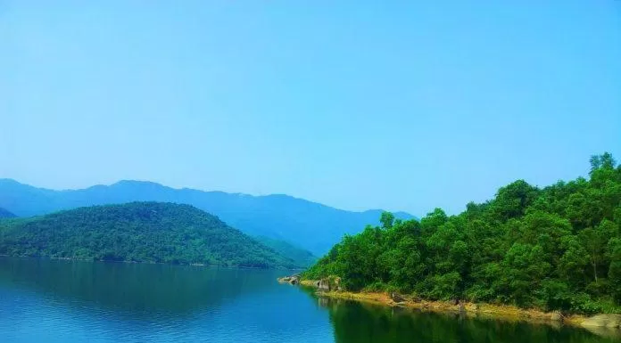 Không gian xanh yên bình tại Hồ Đồng Xanh - Đồng Nghệ